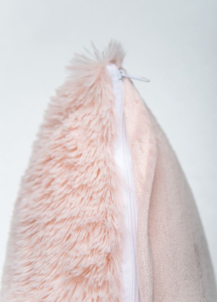 Подушка декор мех 40*40 76886 розовый